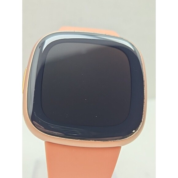 Fitbit Versa 4 GPS Smartwatch Charger Heart Rate Sleep Tracker Wallet No Charger - Picture 4 of 10